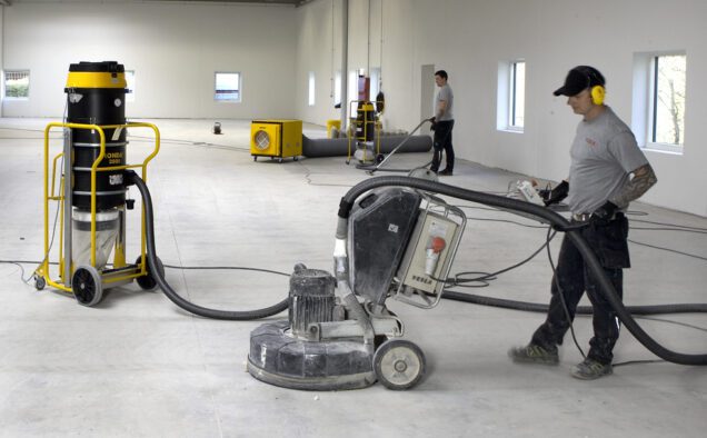 Effektive og kraftfulde industristøvsugere fra RONDA & Ghibli.